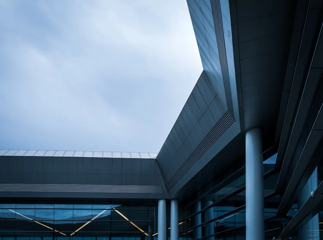空调铜管与滤网等配件在空调安装维修中的常见问题解析